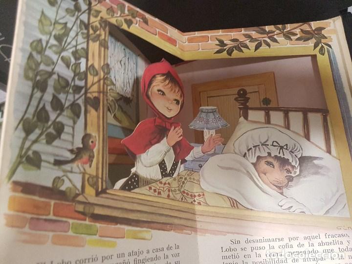Libros de segunda mano: CAPERUCITA ROJA,TROQUELADO INTERIOR. - Foto 3