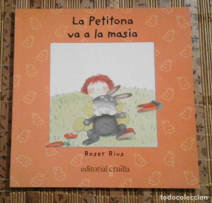 Libros de segunda mano: La petitona va a la masia - Roser Rius - en catal&agrave; - Foto 1