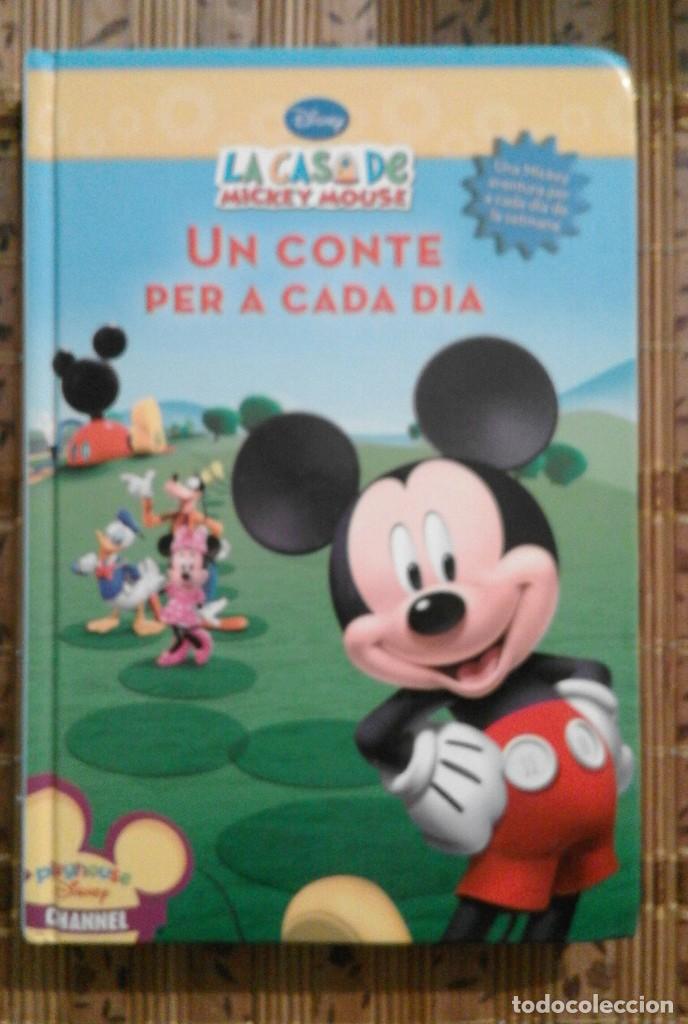Libros de segunda mano: Un conte per a cada dia - La casa de Mickey Mouse - Foto 1