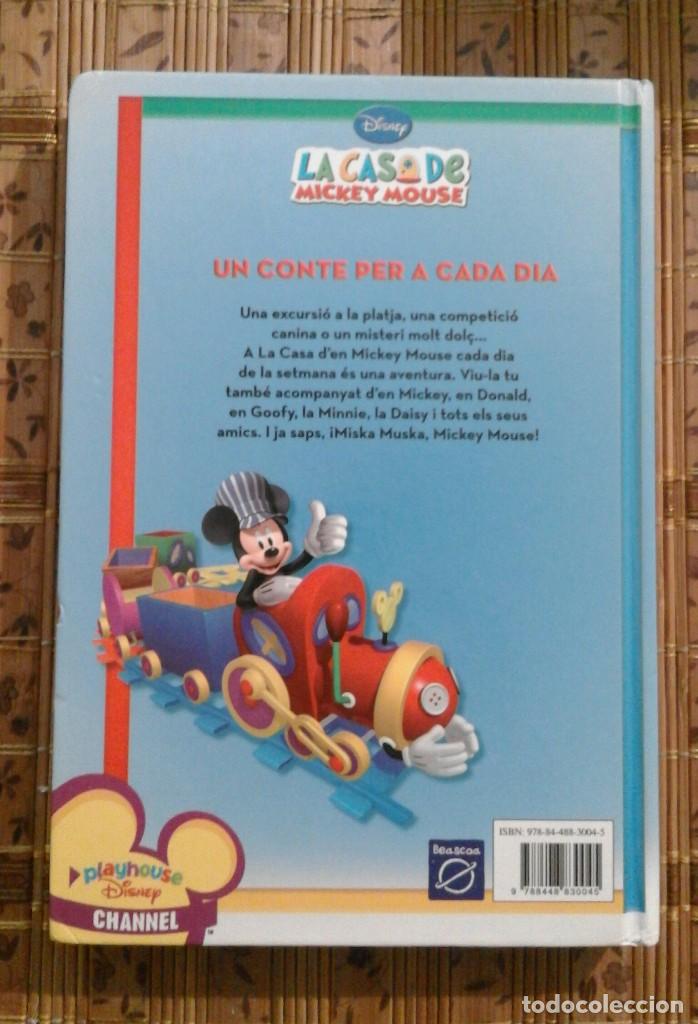 Libros de segunda mano: Un conte per a cada dia - La casa de Mickey Mouse - Foto 2