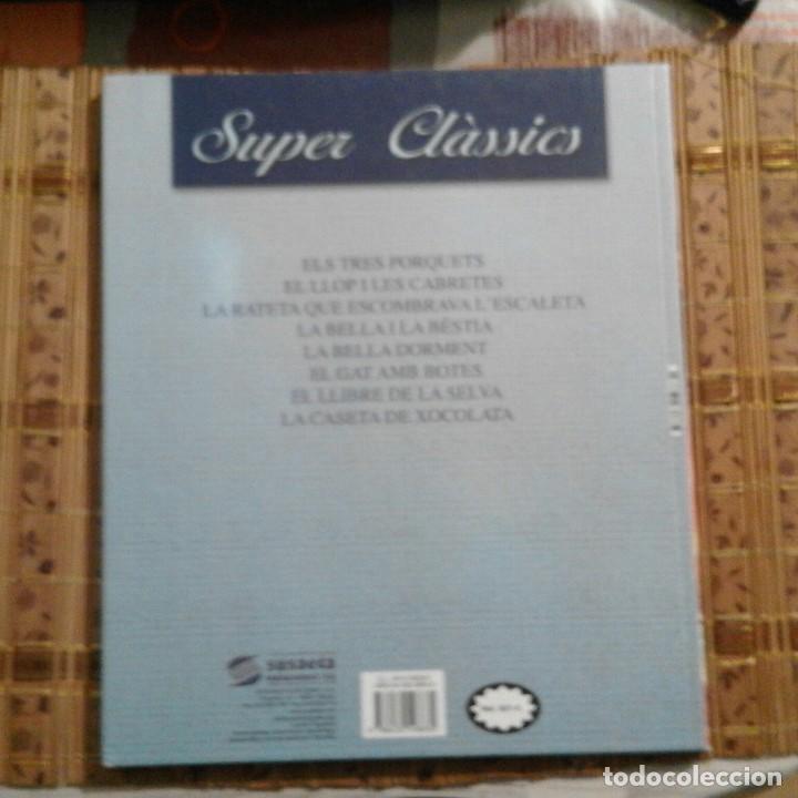 Libros de segunda mano: La Bella i la B&egrave;stia - Super Cl&agrave;ssics - en catal&agrave; - Foto 2