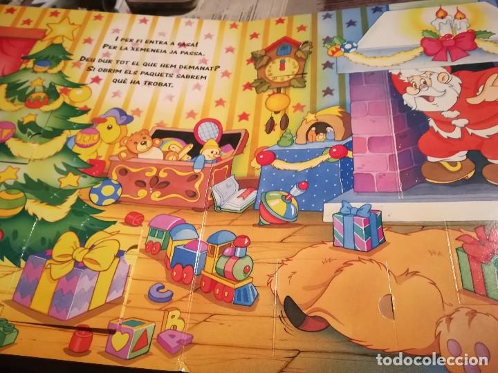 Libros de segunda mano: Un Nadal amb el Pare Noel - Libro con ventanitas - en catal&agrave; - Foto 3