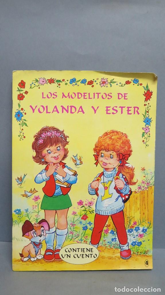 Libros de segunda mano: LOS MODELITOS DE YOLANDA Y ESTER. CONTIENE CUENTO - Foto 1