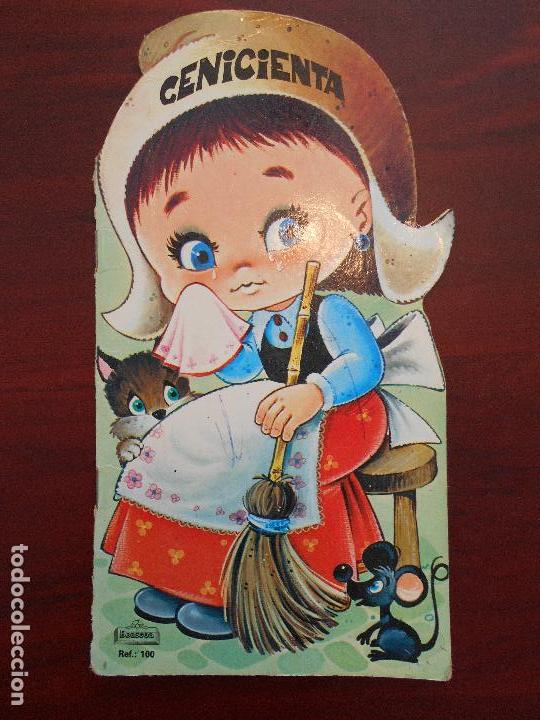 Libros de segunda mano: CUENTO TROQUELADO CENICIENTA - COLECCION FLEQUILLO 4 - EDICIONES BEASCOA (7B) - Foto 1