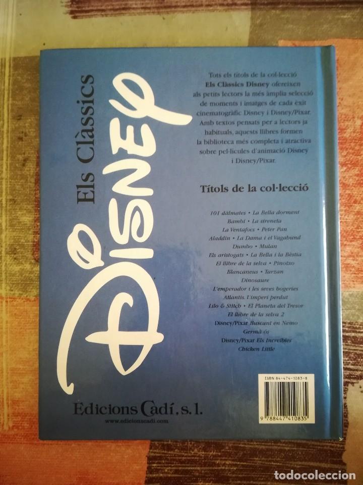 Libros de segunda mano: Chicken Little - Els Cl&agrave;ssics Disney - en catal&agrave; - Foto 2