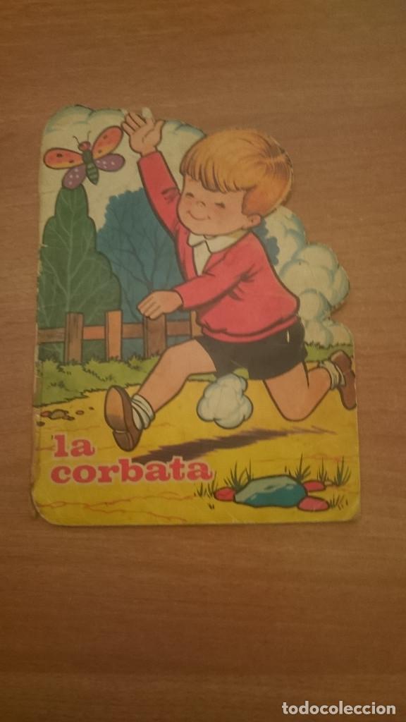 Libros de segunda mano: CUENTO TROQUELADO LA CORBATA - Foto 1