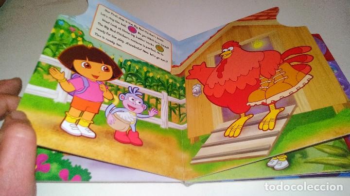 Libros de segunda mano: DORA EXPLORER (Dora la Exploradora)-DINC DONC IT&acute;S DORA-EN INGLES-SONIDO FUNCIONANDO - Foto 5