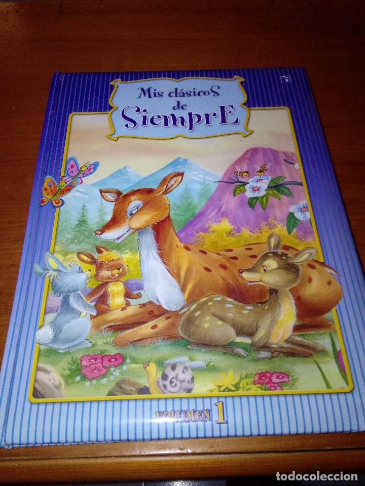 Libri di seconda mano: MIS CL&Aacute;SICOS DE SIEMPRE. VOLUMEN 1. ALICIA. BAMBI. EL FLAUTISTA DE HAMELIM. .  EST23B4