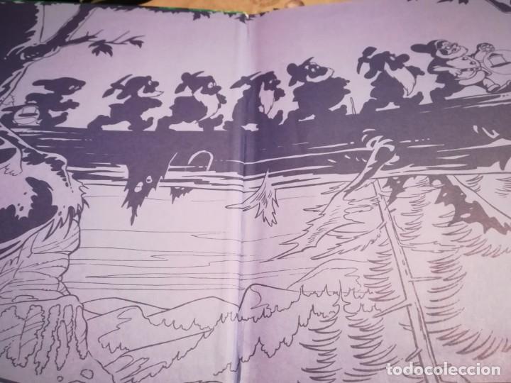 Libros de segunda mano: Blancaneus i els 7 nans - Disney - edici&oacute; catal&agrave; / angl&egrave;s - Foto 3
