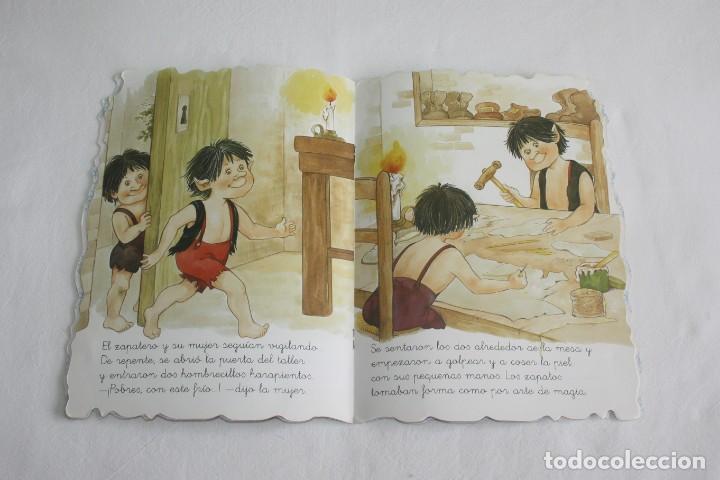 Libros de segunda mano: Los duendes zapateros - TROQUELADO - Foto 2