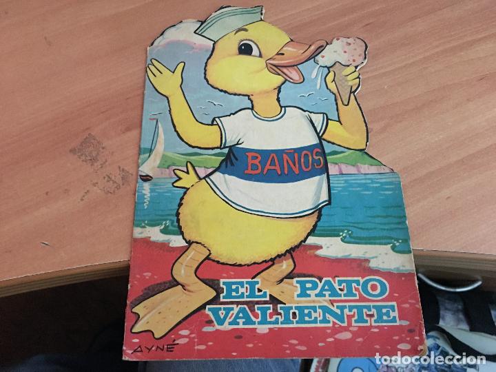 Libros de segunda mano: EL PATO VALIENTE TROQUELADO TORAY AYNE 1966 (COM11) - Foto 1