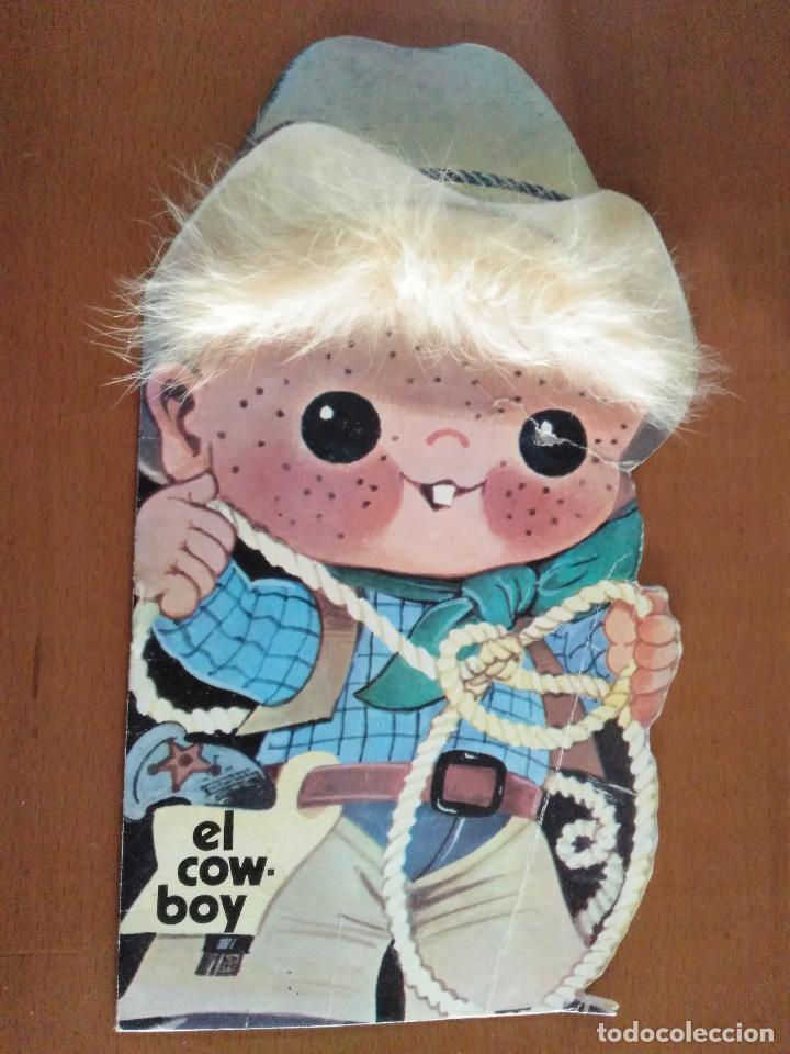Libros de segunda mano: COLECCION PELUSILLA N&ordm; 14 * EL COWBOY ** CUENTO TROQUELADO
