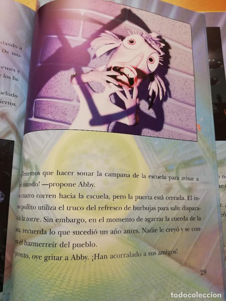 Libros de segunda mano: EL LIBRO DE LA PEL&Iacute;CULA (DISNEY) CHICKEN LITTLE - Foto 4