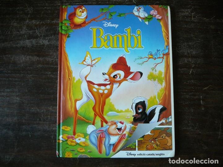 Libros de segunda mano: Bambi. Libro en ingl&eacute;s y catal&aacute;n. Comic. Walt Disney 1996. - Foto 1