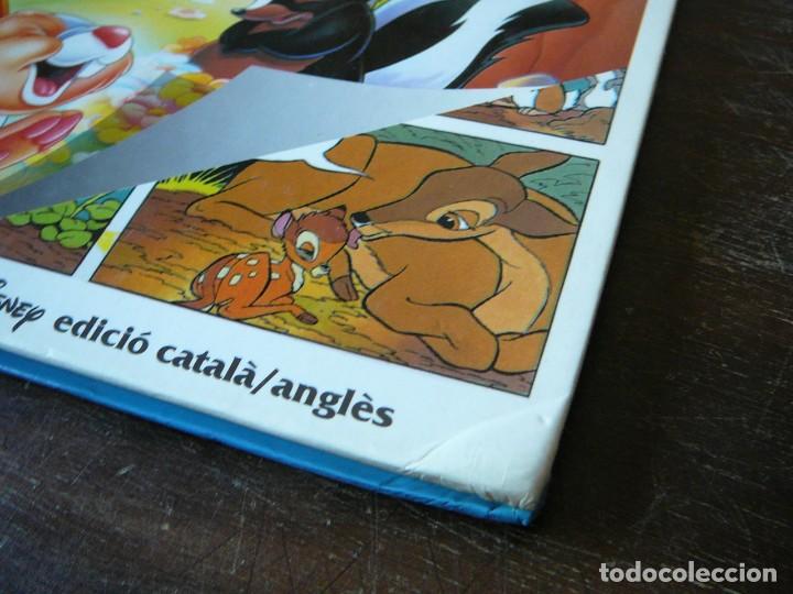 Libros de segunda mano: Bambi. Libro en ingl&eacute;s y catal&aacute;n. Comic. Walt Disney 1996. - Foto 2