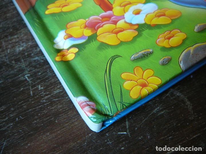 Libros de segunda mano: Bambi. Libro en ingl&eacute;s y catal&aacute;n. Comic. Walt Disney 1996. - Foto 3