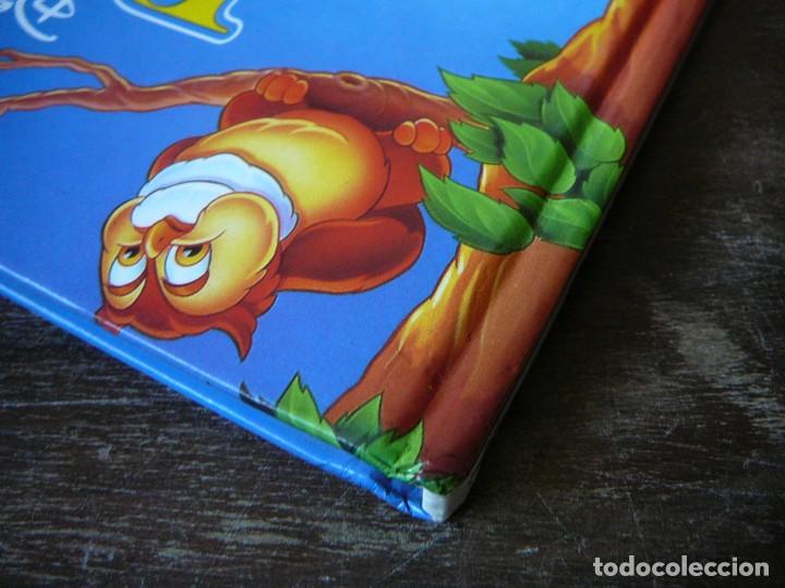 Libros de segunda mano: Bambi. Libro en ingl&eacute;s y catal&aacute;n. Comic. Walt Disney 1996. - Foto 4
