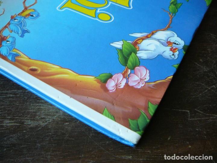 Libros de segunda mano: Bambi. Libro en ingl&eacute;s y catal&aacute;n. Comic. Walt Disney 1996. - Foto 5