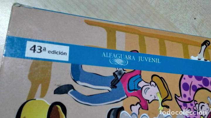 Libros de segunda mano: CHARLIE Y LA F&Aacute;BRICA DE CHOCOLATE - Foto 2