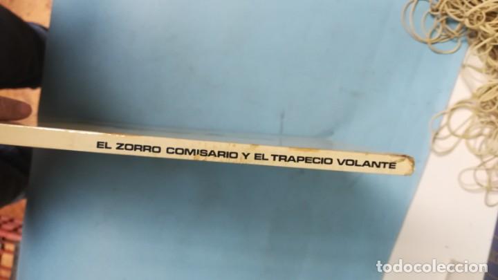 Libros de segunda mano: El zorro comisario y el trapecio volante - Foto 2