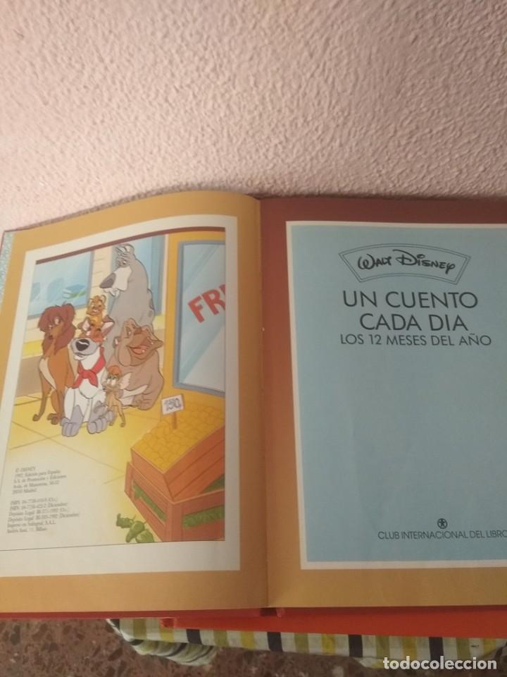 Libros de segunda mano: Un cuento cada d&iacute;a de disney 12 meses - Foto 2