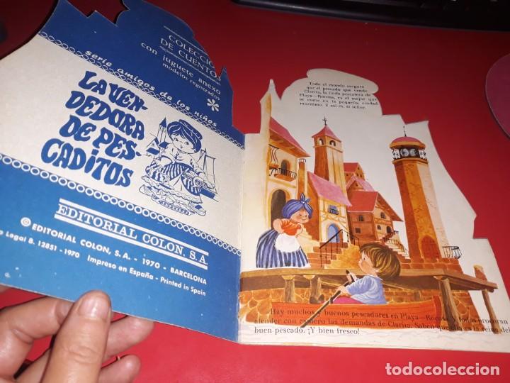 Libros de segunda mano: Cuento Troquelado La Vendedora de Pescaditos Editorial Colon 1970 - Foto 4
