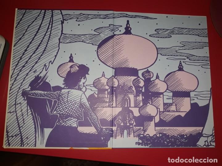 Libros de segunda mano: Aladd&iacute;n Edici&oacute; Catal&agrave;/ Angl&egrave;s Disney Beascoa 1996 Editat com un C&oacute;mic - Foto 5