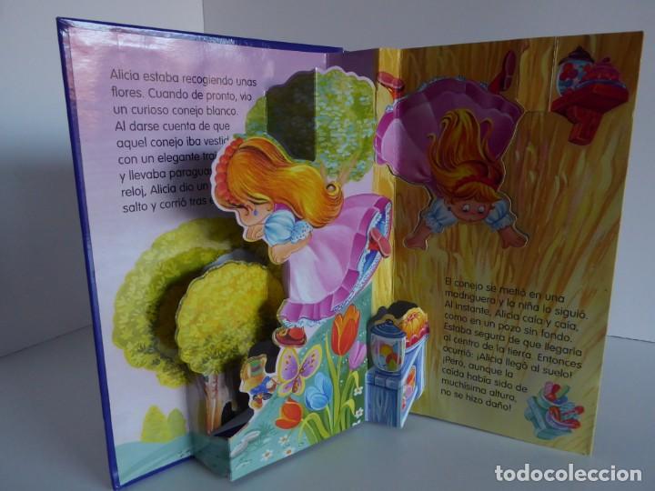 Libros de segunda mano: ALICIA - TRIDIMENSIONAL - Foto 4