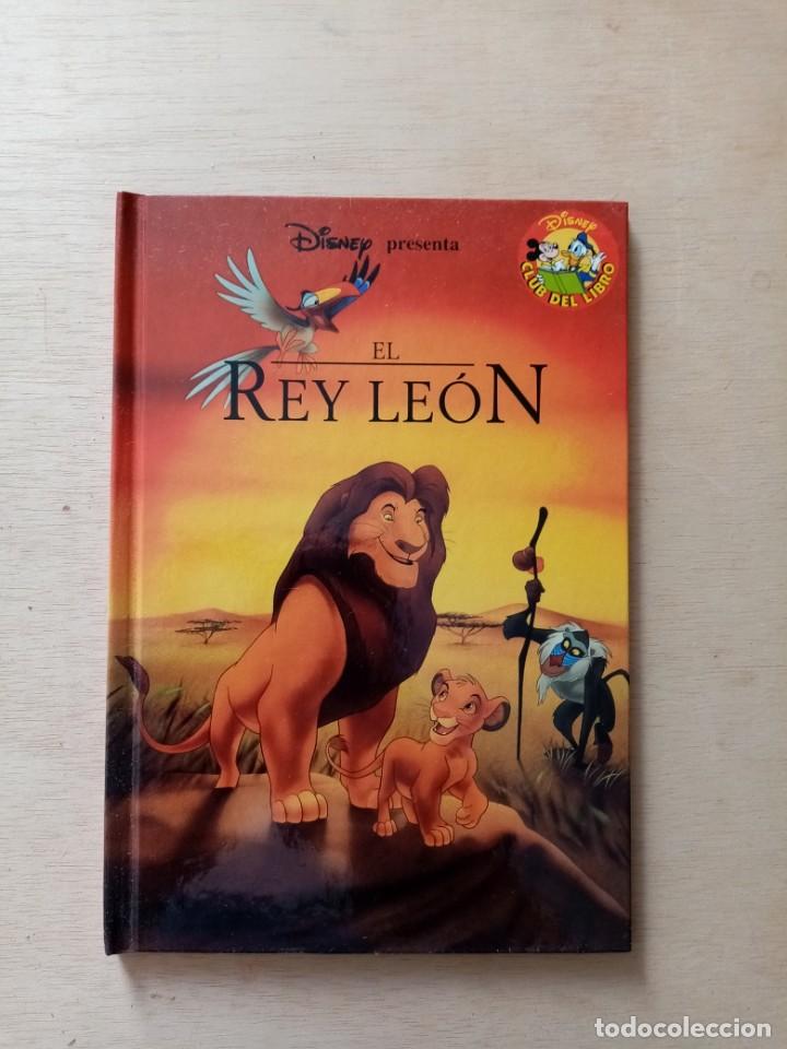 Libros de segunda mano: DISNEY PRESENTA EL REY LE&Oacute;N. C25L - Foto 1