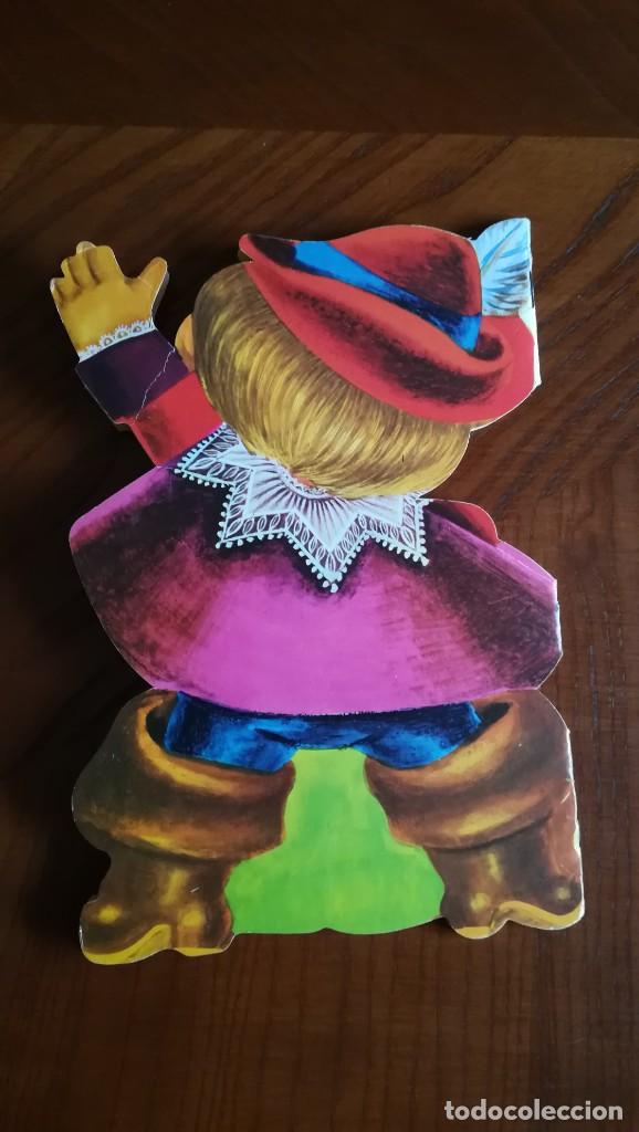Libros de segunda mano: Cuento troquelado Pulgarcito - Foto 5