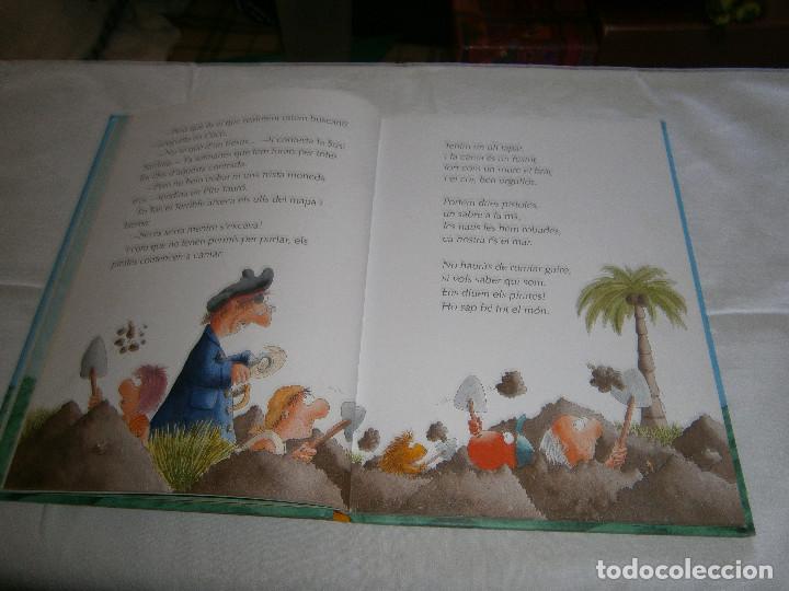 Libros de segunda mano: el petit drac coco i els pirates Ingo Siegner catalan - Foto 2
