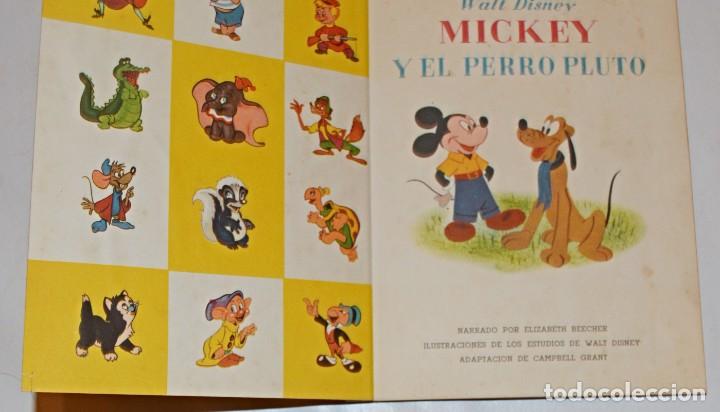 Libros de segunda mano: MICKEY Y PLUTO - LIBRO DORADO - WALT DISNEY - EDITORIAL VILCAR 1966 - Foto 3