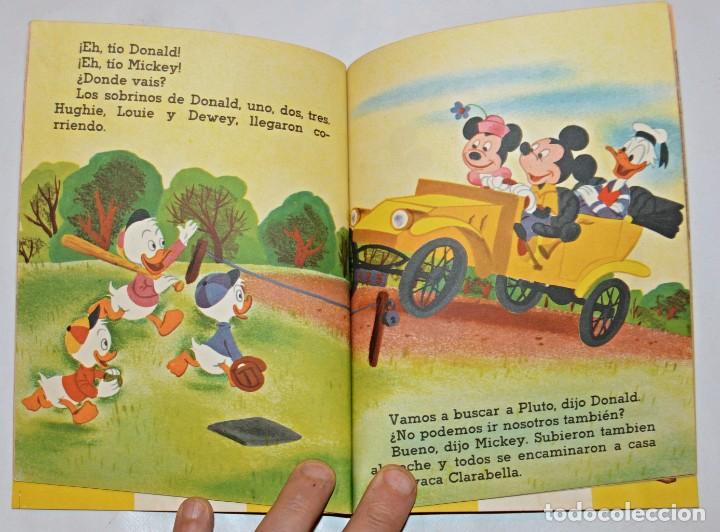 Libros de segunda mano: MICKEY Y PLUTO - LIBRO DORADO - WALT DISNEY - EDITORIAL VILCAR 1966 - Foto 4