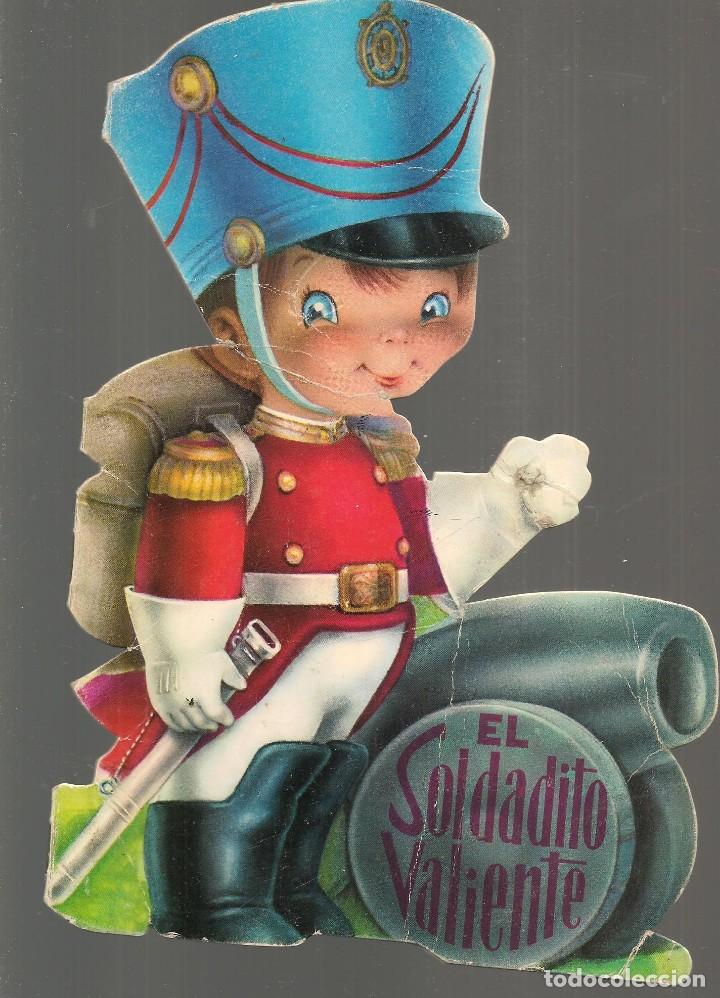 Libros de segunda mano: CUENTO TROQUELADO: EL SOLDADITO VALIENTE. EDICIONES SALDA&Ntilde;A. (C/A4) - Foto 1