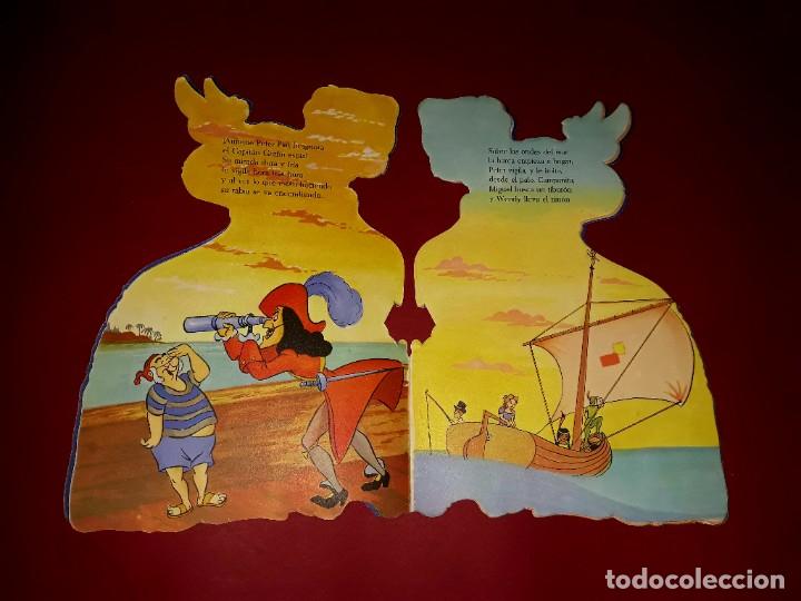 Libros de segunda mano: Cuento Troquelado Peter Pan y El Tesoro Edigraf 1967 - Foto 3