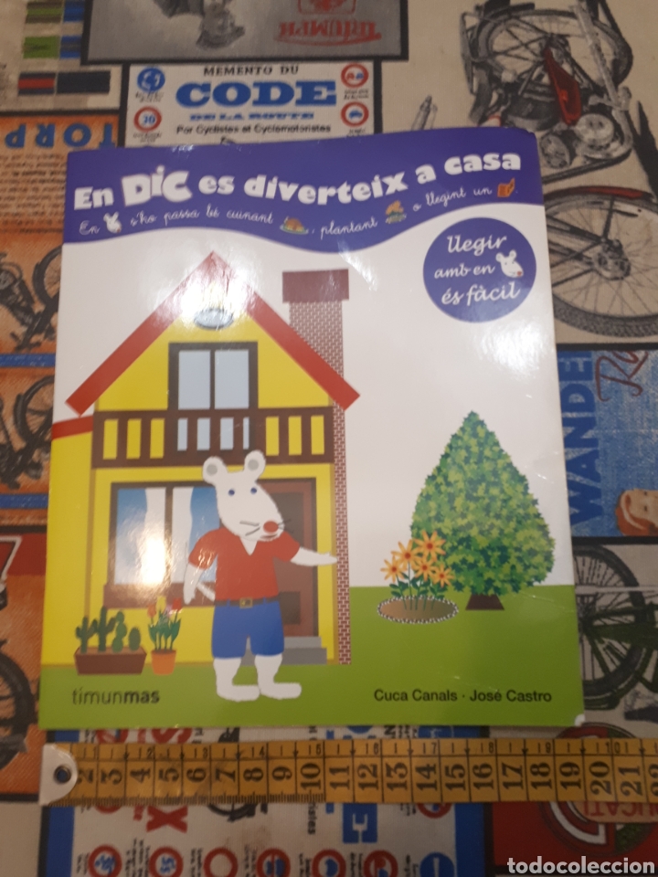 Libros de segunda mano: En Dic es diverteix a casa. Timun Mas. - Foto 1