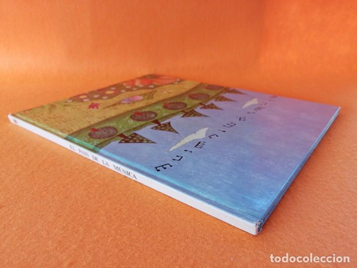 Libros de segunda mano: CUENTO INFANTIL -EL PA&Iacute;S DE LA MUSICA- - Foto 6