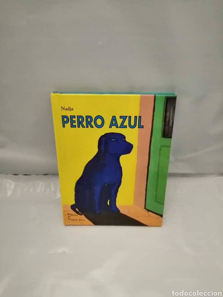 Libros de segunda mano: PERRO AZUL (PRIMERA EDICI&Oacute;N, TAPA DURA) - Foto 1
