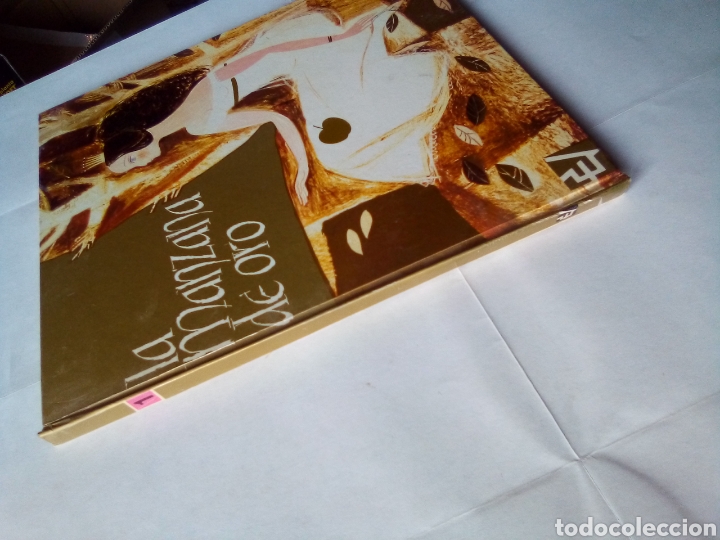 Libros de segunda mano: La manzana de oro editorial Vall&eacute;s - Foto 2