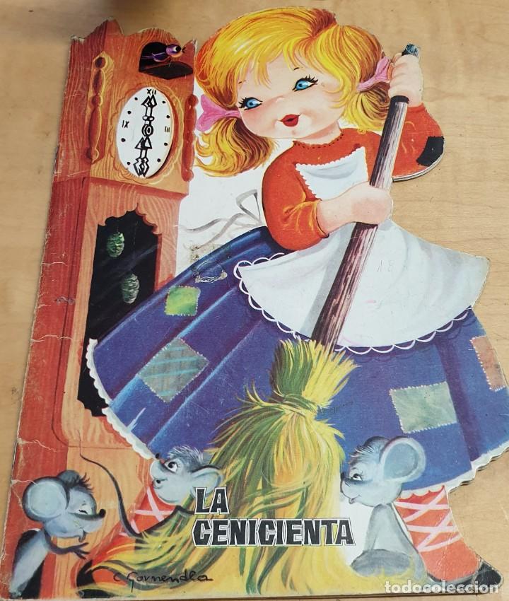Libros de segunda mano: CUENTO TROQUELADO LA CENICIENTA CUENTOS POPULARES N&ordm; 6 DISTRIBUCIONES REUNIDAS A&Ntilde;O 1965
