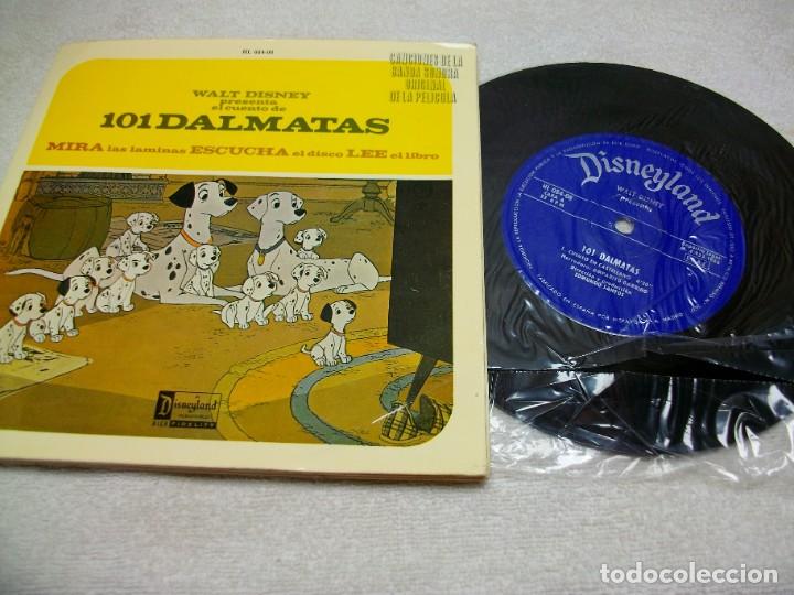 Libros de segunda mano: Walt Disney Presenta El Cuento De 101 Dalmatas - Foto 1