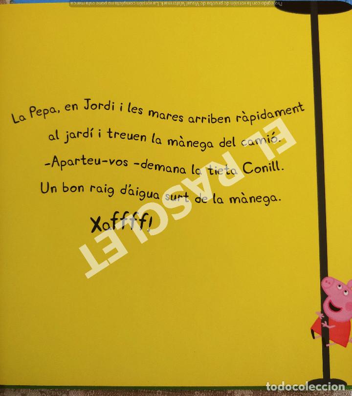 Libros de segunda mano: EL CAMII&Oacute; DE BOMBERS - PEPPA PING - EN CATAL&Aacute;N - Foto 4