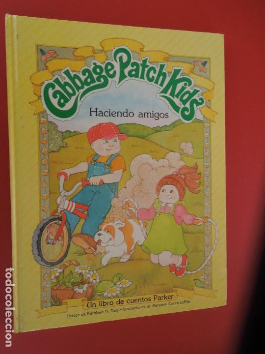 Libros de segunda mano: CABBAGE PATCH KIDS - HACIENDO AMIGOS - EDICION 1984 - Foto 1