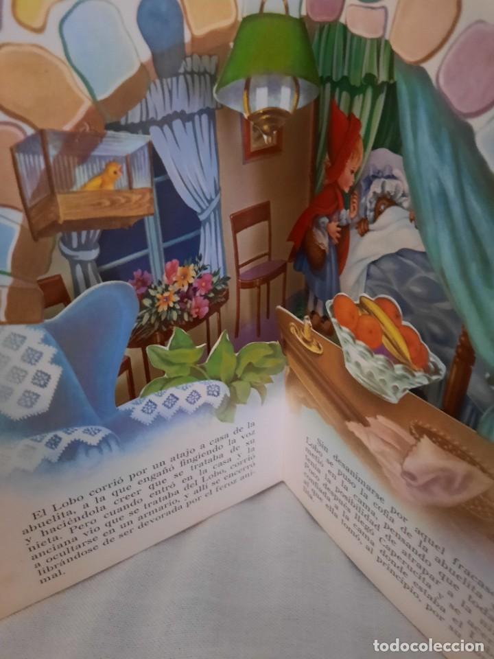 Libros de segunda mano: Antiguo cuento pop-up CAPERUCITA ROJA - Foto 4