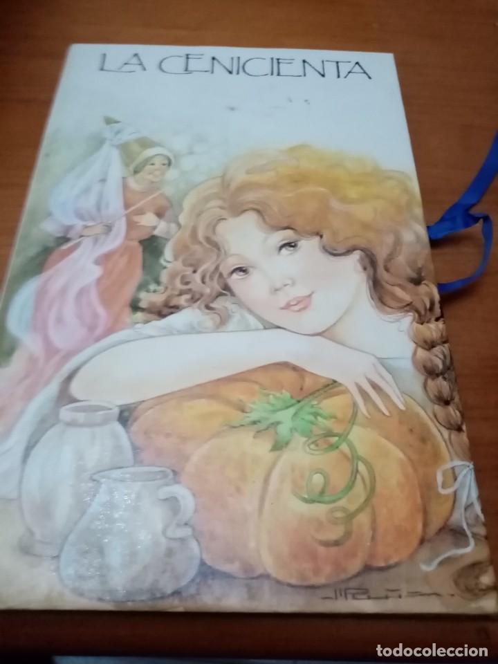 Libros de segunda mano: LA CENICIENTA. TRIDIMENCIONAL. EST28B2 - Foto 1