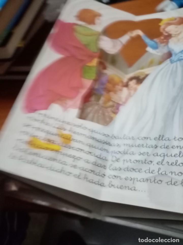 Libros de segunda mano: LA CENICIENTA. TRIDIMENCIONAL. EST28B2 - Foto 4