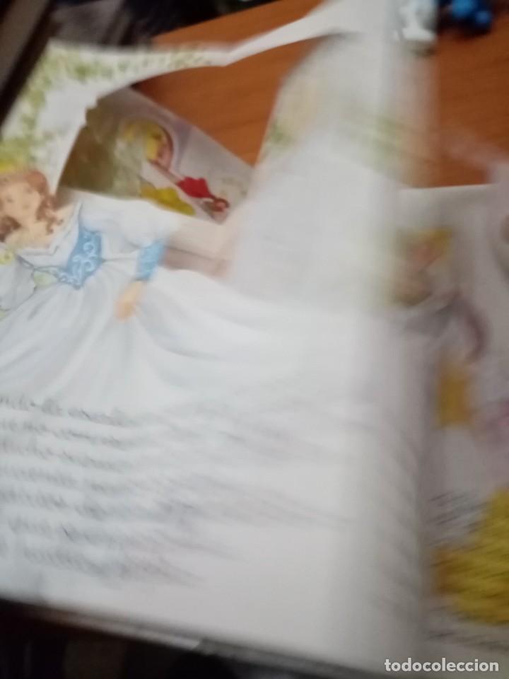 Libros de segunda mano: LA CENICIENTA. TRIDIMENCIONAL. EST28B2 - Foto 5