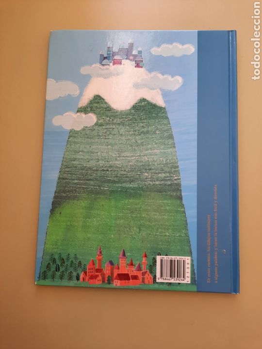 Libros de segunda mano: Los guardianes del arco iris, ed. Mar&iacute;a Castillo, 2010 - Foto 2