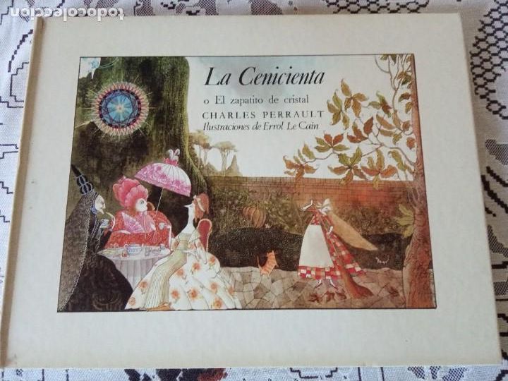 Libros de segunda mano: LA CENICIENTA - CHARLES PERRAULT - Ediciones ASURI - 1982. - Foto 1