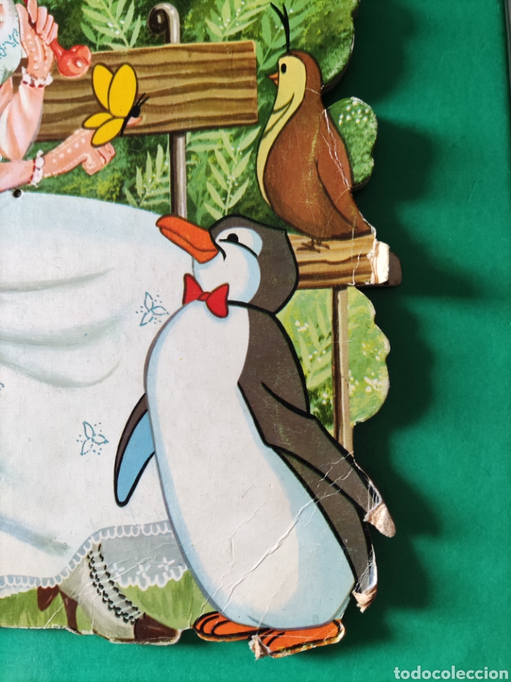 Libros de segunda mano: Cuento troquelado MERY POPPINS. EDIGRAF 1970 - Foto 2